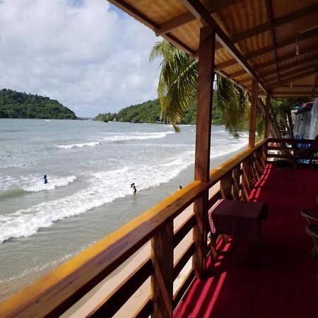 مبيت وإفطار كِناكونا Fernandes Bar And Restaurant المظهر الخارجي الصورة