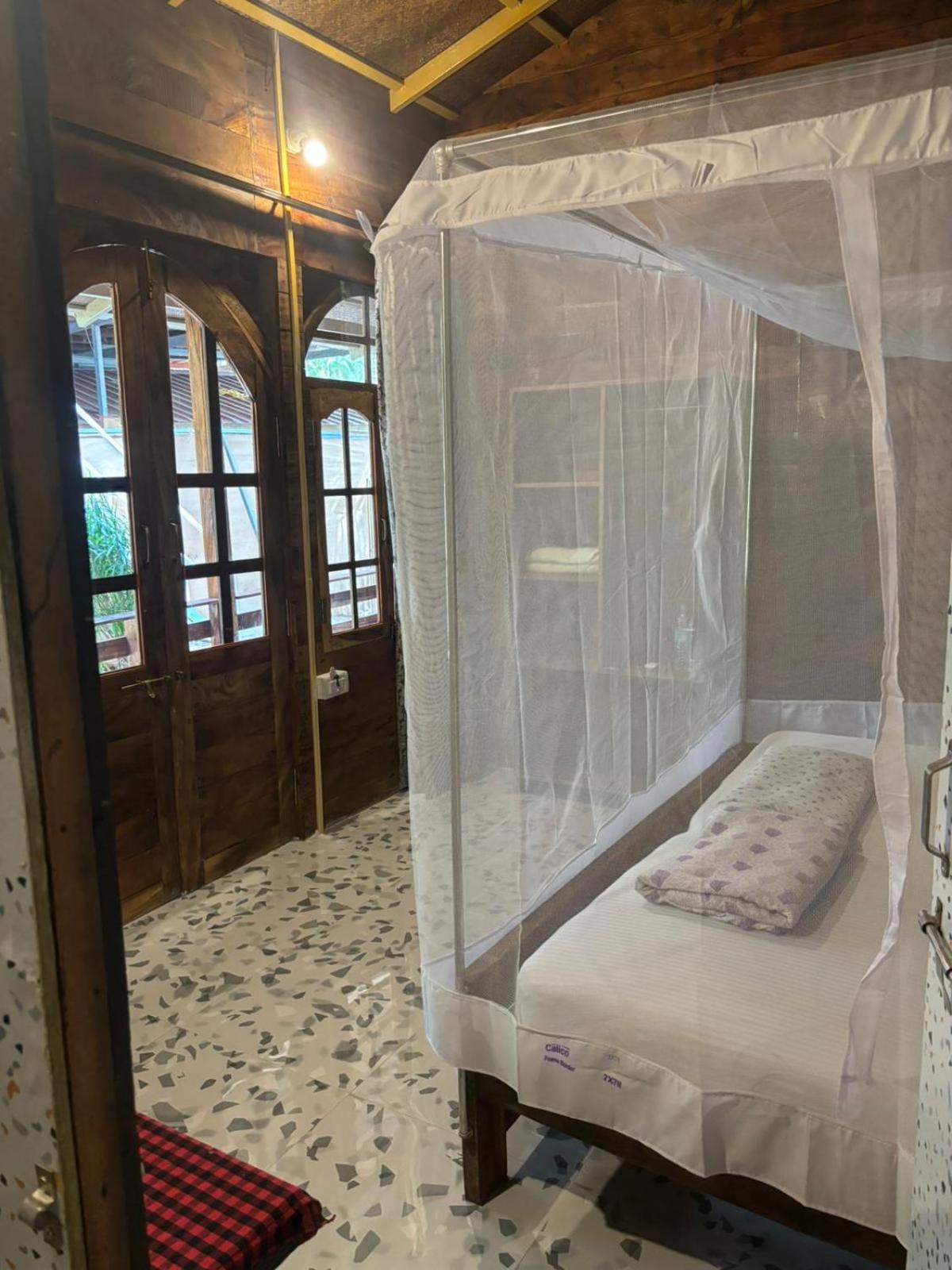 مبيت وإفطار كِناكونا Fernandes Bar And Restaurant المظهر الخارجي الصورة